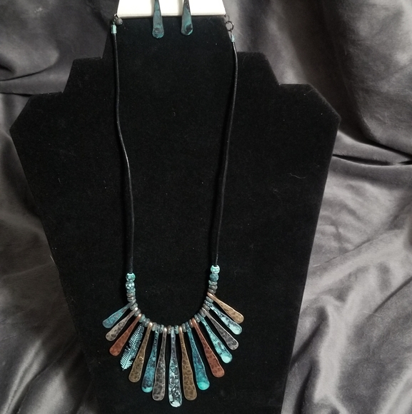 4 Pc Turquoise Necklace & Earrings Bundle - Picture 2 of 6